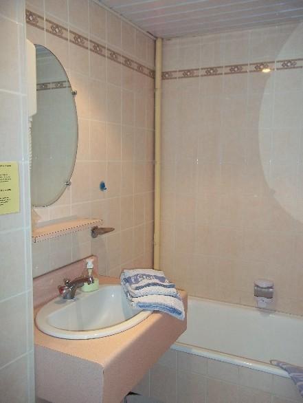 Hôtel L'Etoile d'Or à Bourbonne-les-Bains Extérieur photo